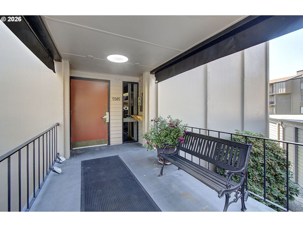 5585 E Evergreen Blvd 5206, Vancouver