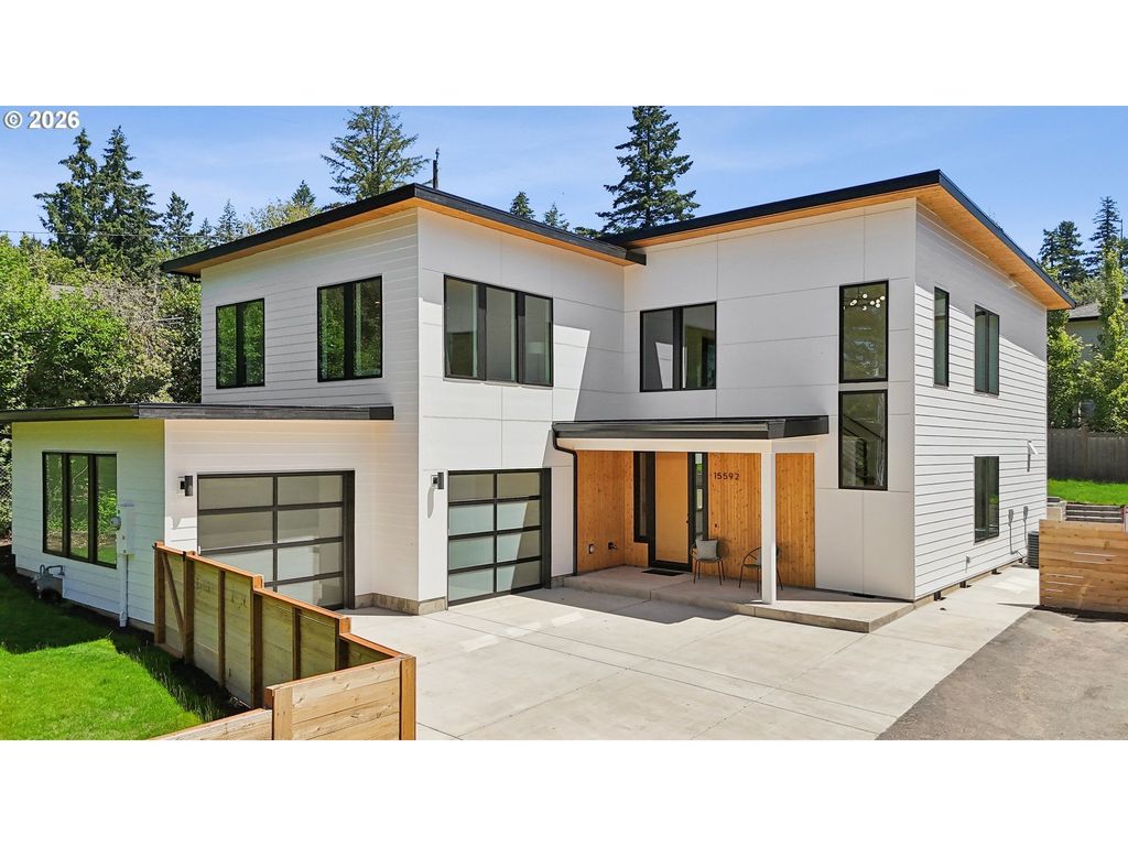 15592 Waluga Dr, Lake Oswego
