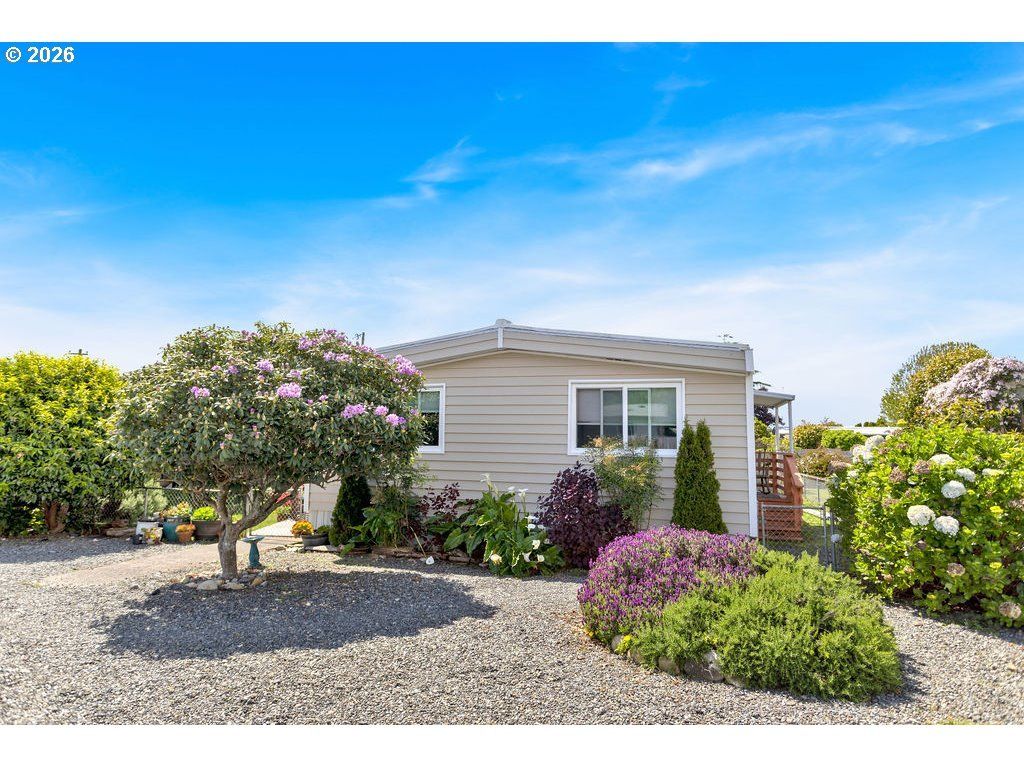 15889 Sunset Strip 62, Brookings