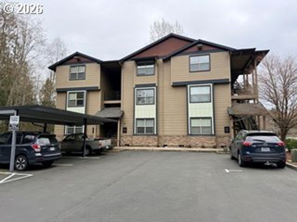 37071 Dubarko Rd 8, Sandy