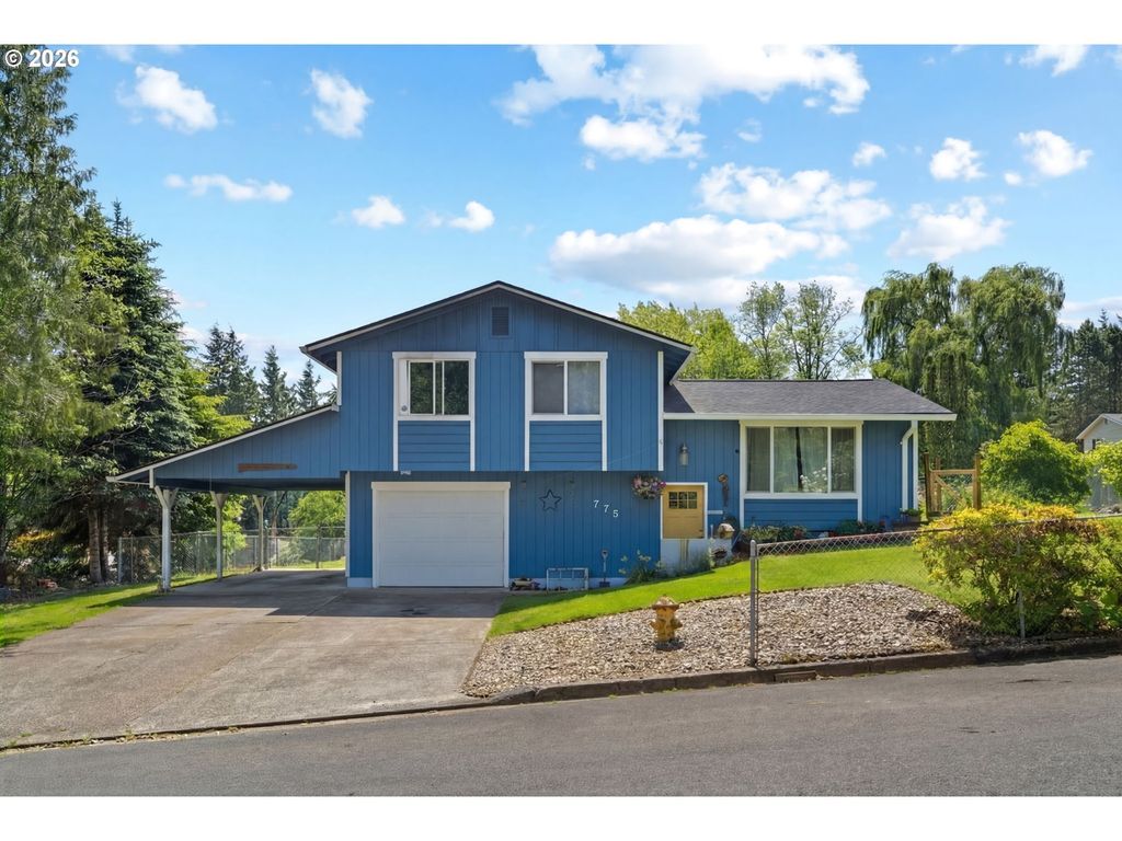 775 Sw Belair Dr, Clatskanie