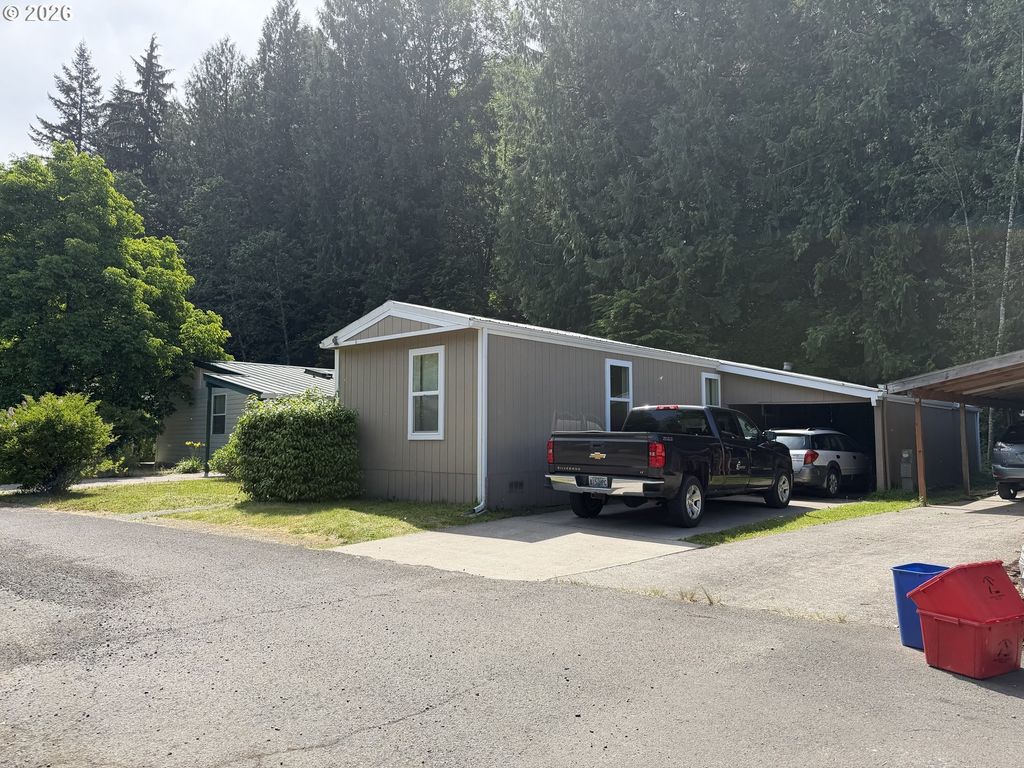 70100 E Highway 26 2, Welches