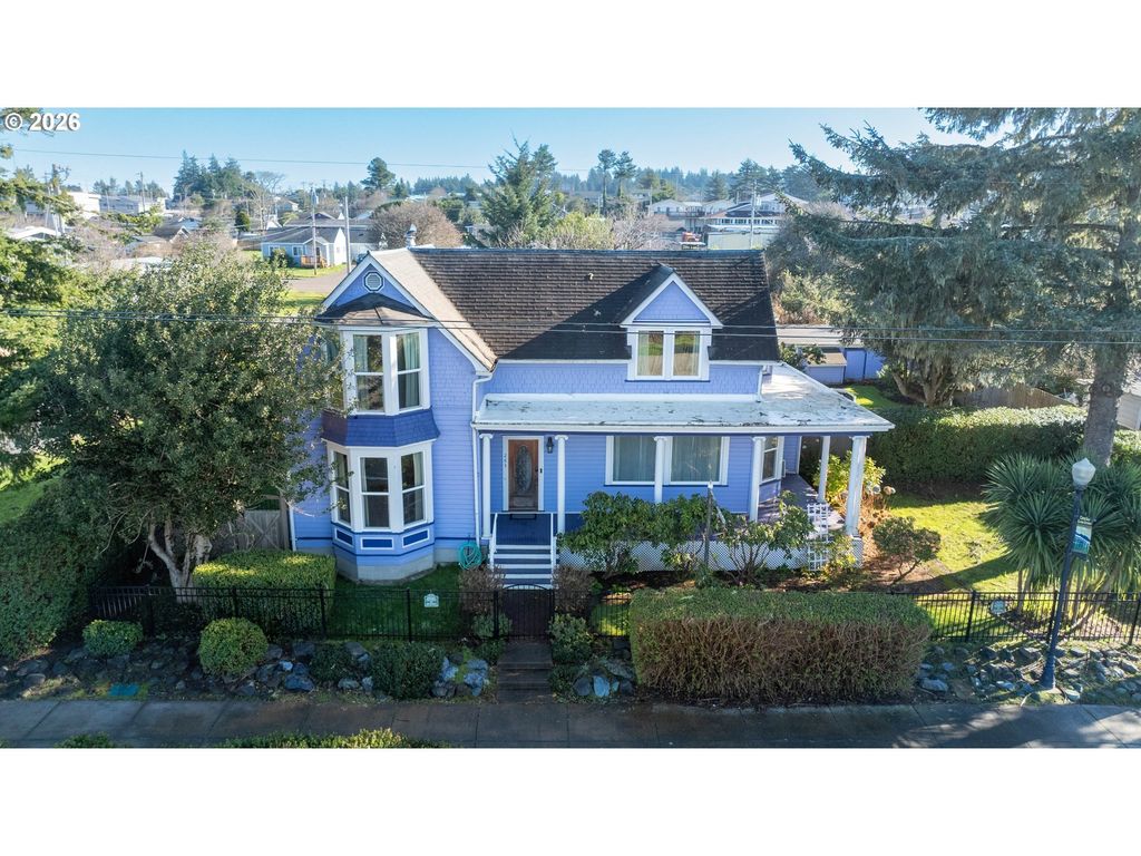 265 S Empire Blvd, Coos Bay
