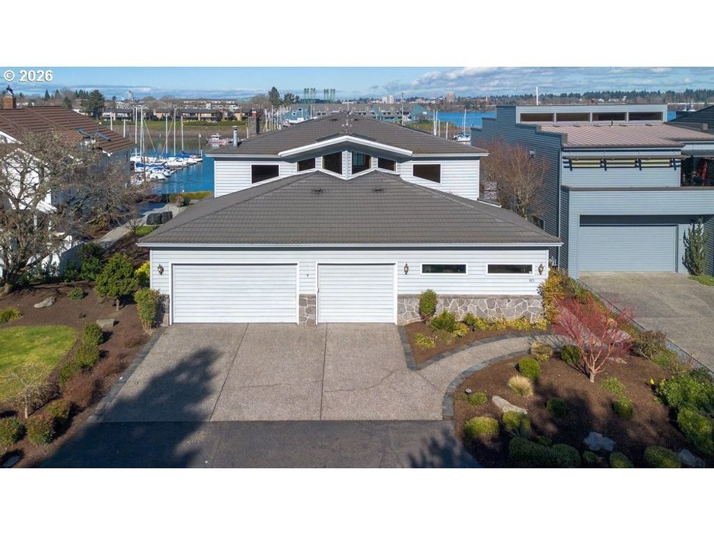 165 N Lotus Beach Dr, Portland