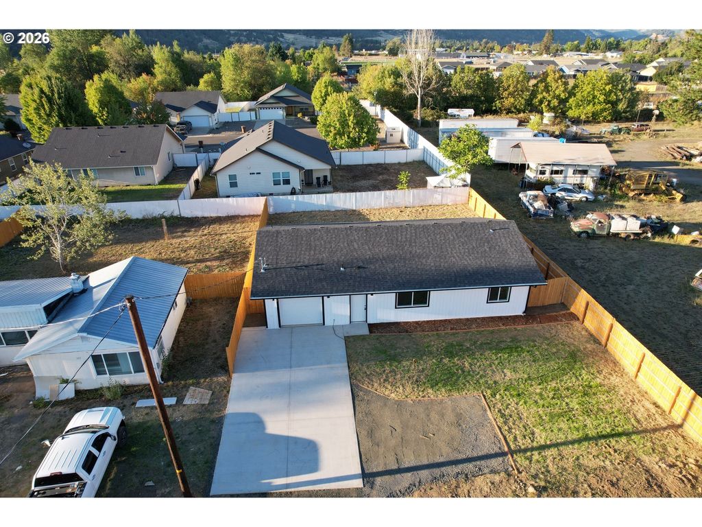203 Henry St, Myrtle Creek