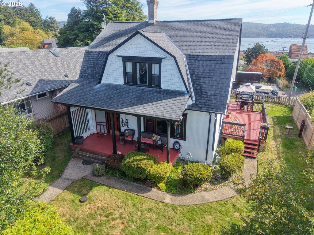 1493 Sherman Ave, North Bend
