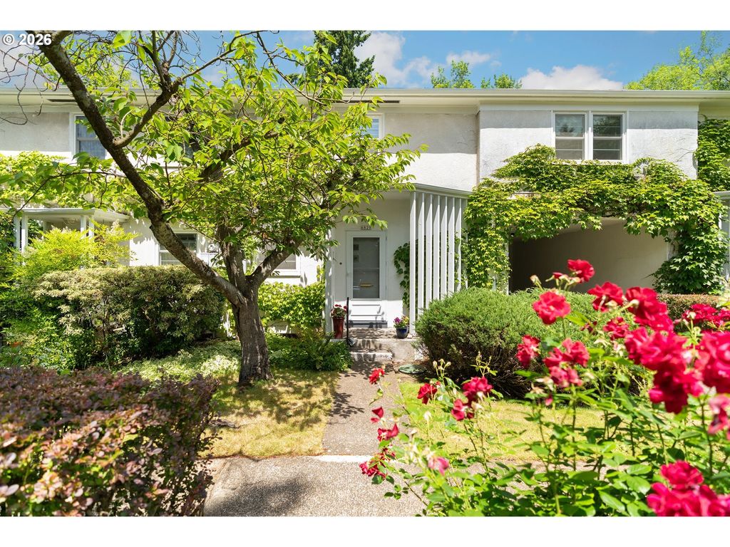 6829 Ne Broadway, Portland