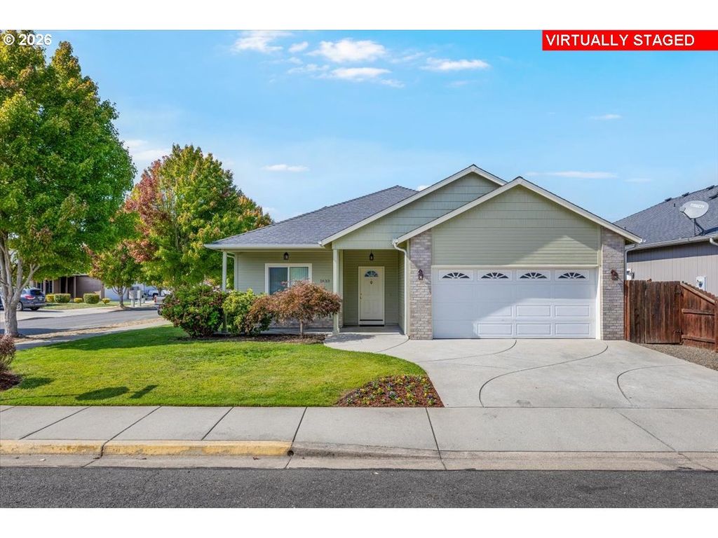 1633 Claudia Way, Grants Pass