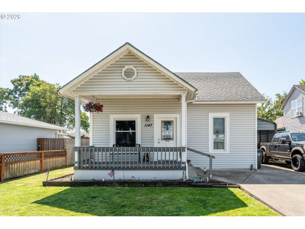 1147 Juniper St, Junction City