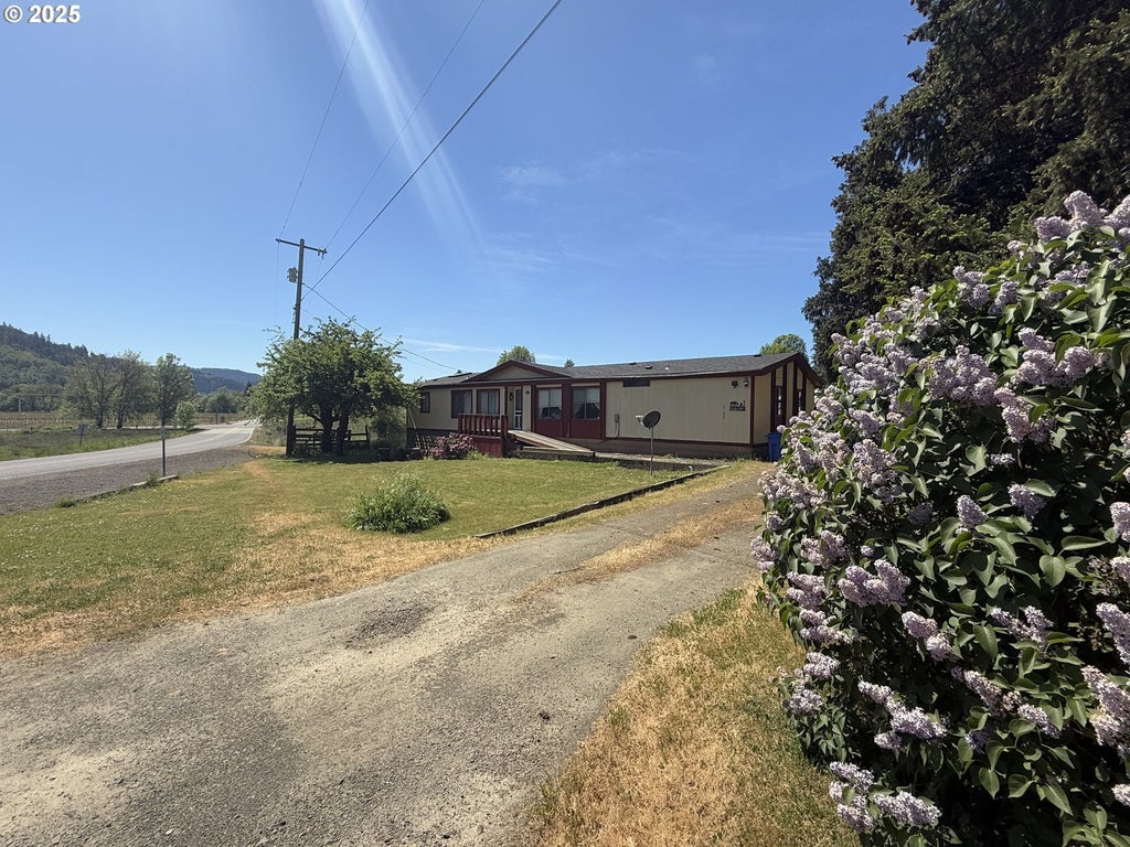 5189 Strickland Canyon Rd, Roseburg