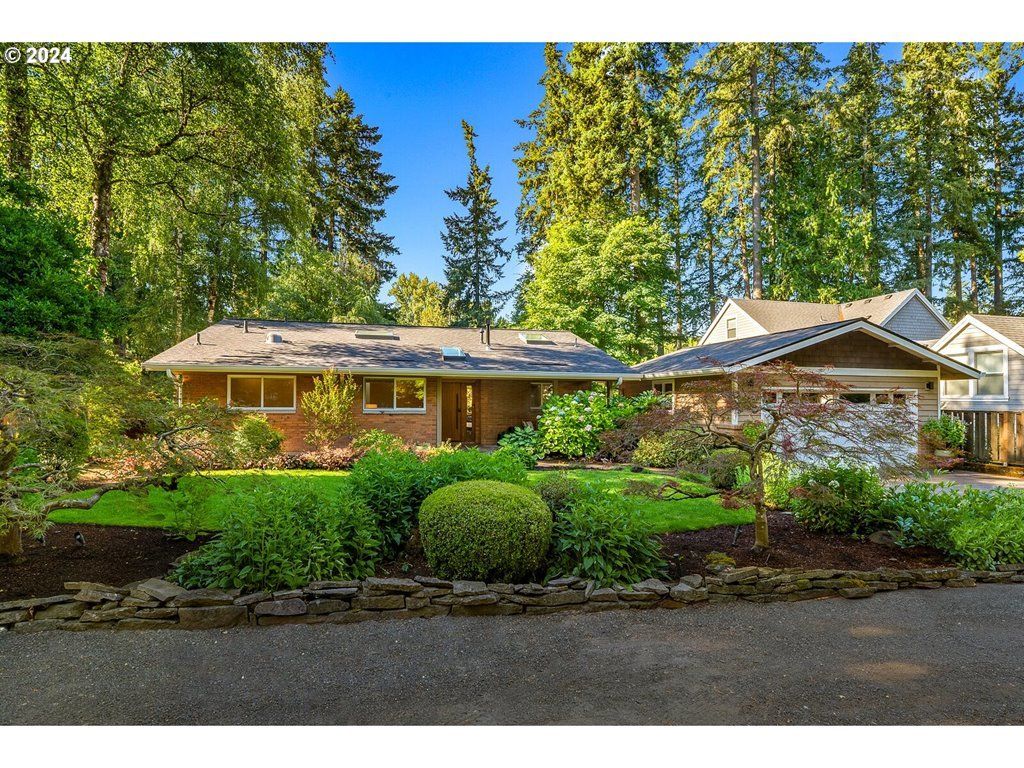 4550 Dogwood Dr, Lake Oswego