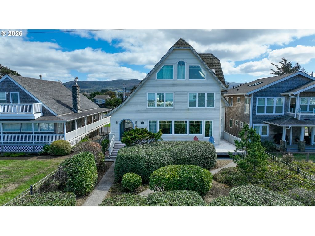 1161 S Prom, Seaside