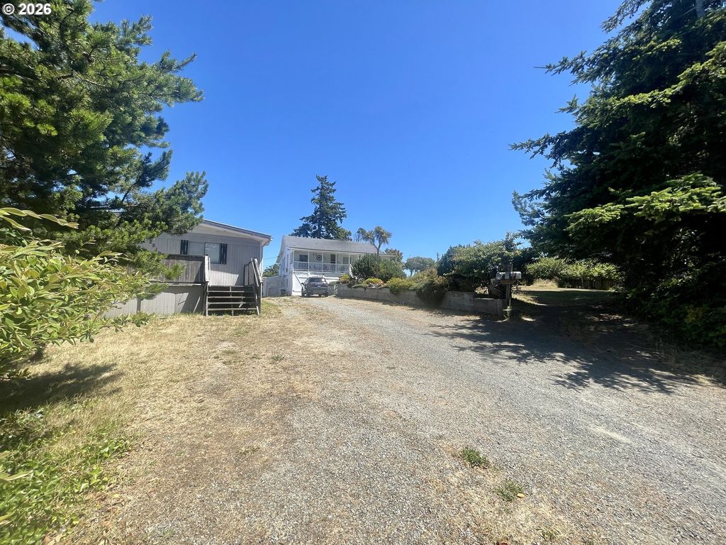 2519 Everett Ave, North Bend