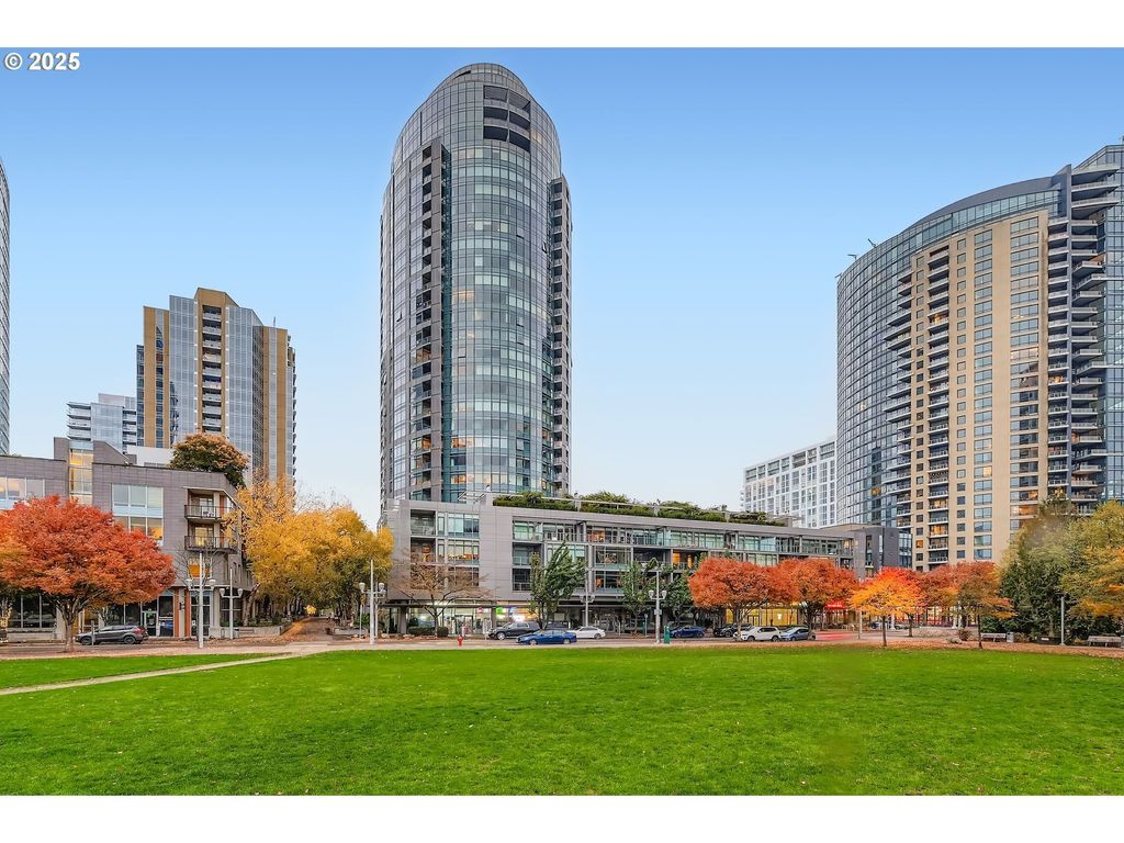 3601 S River Pkwy 429, Portland