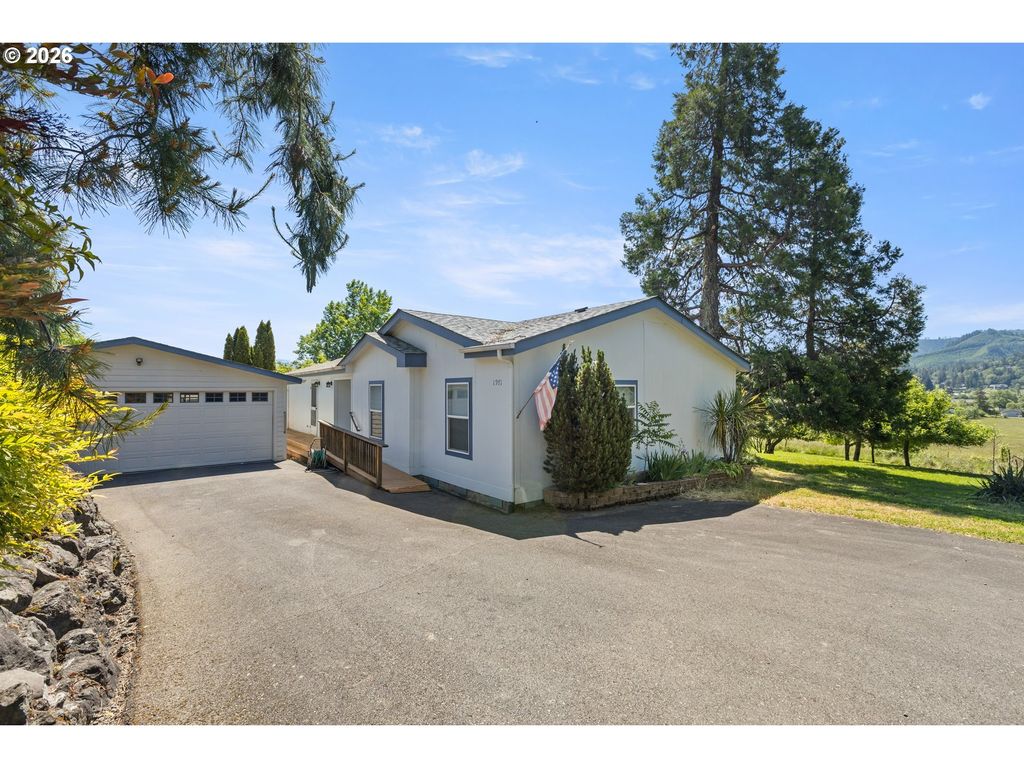 1971 E Sixth Ave, Sutherlin