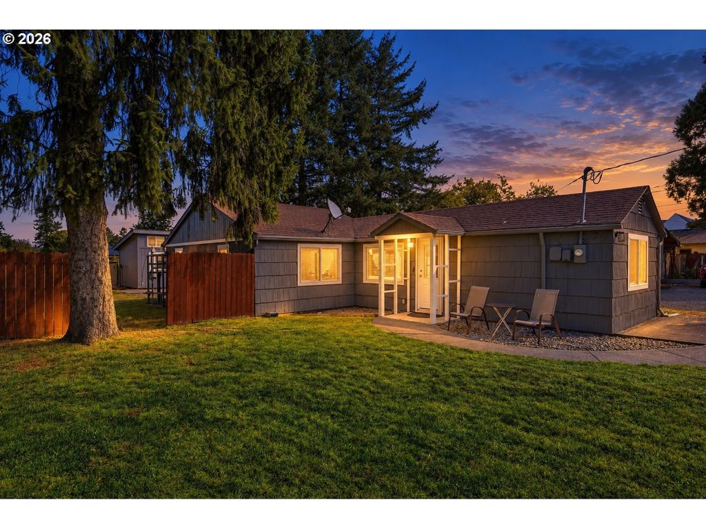 5741 Se Ogden St, Portland