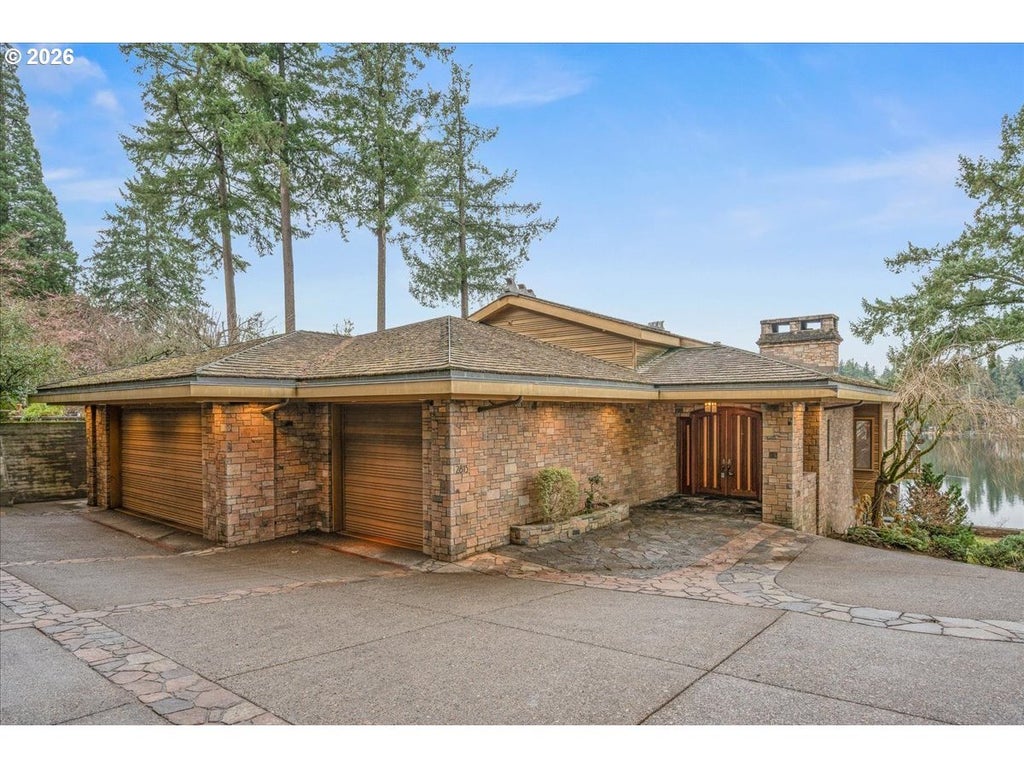 2815 Arrowhead Ct, Lake Oswego