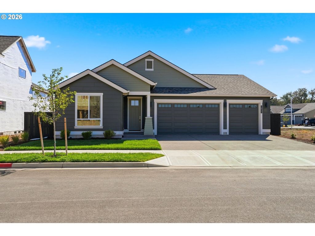 1832 S Pepperwood St, Canby