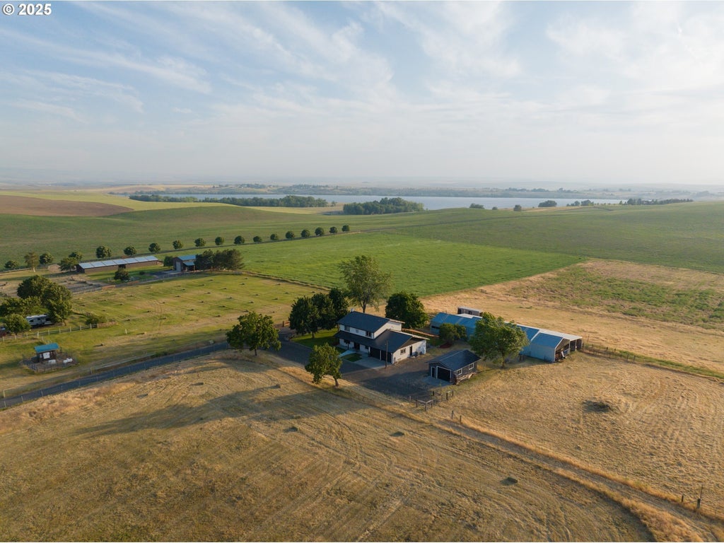 71176 Tutuilla Creek Rd, Pendleton