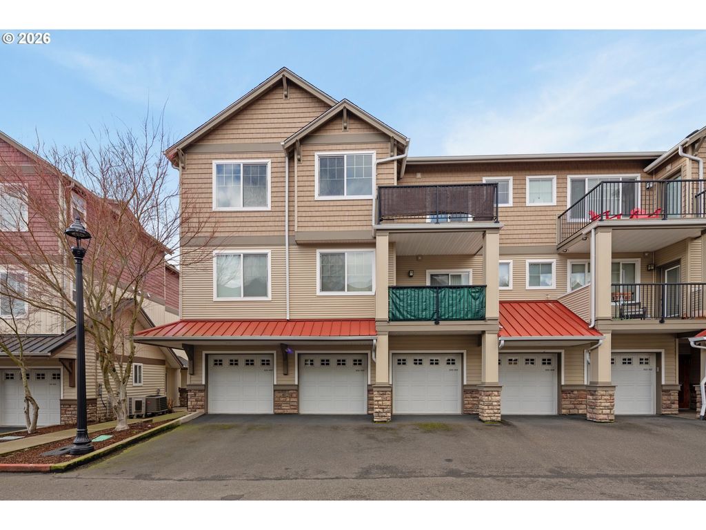 635 Nw Lost Springs Ter 401, Portland