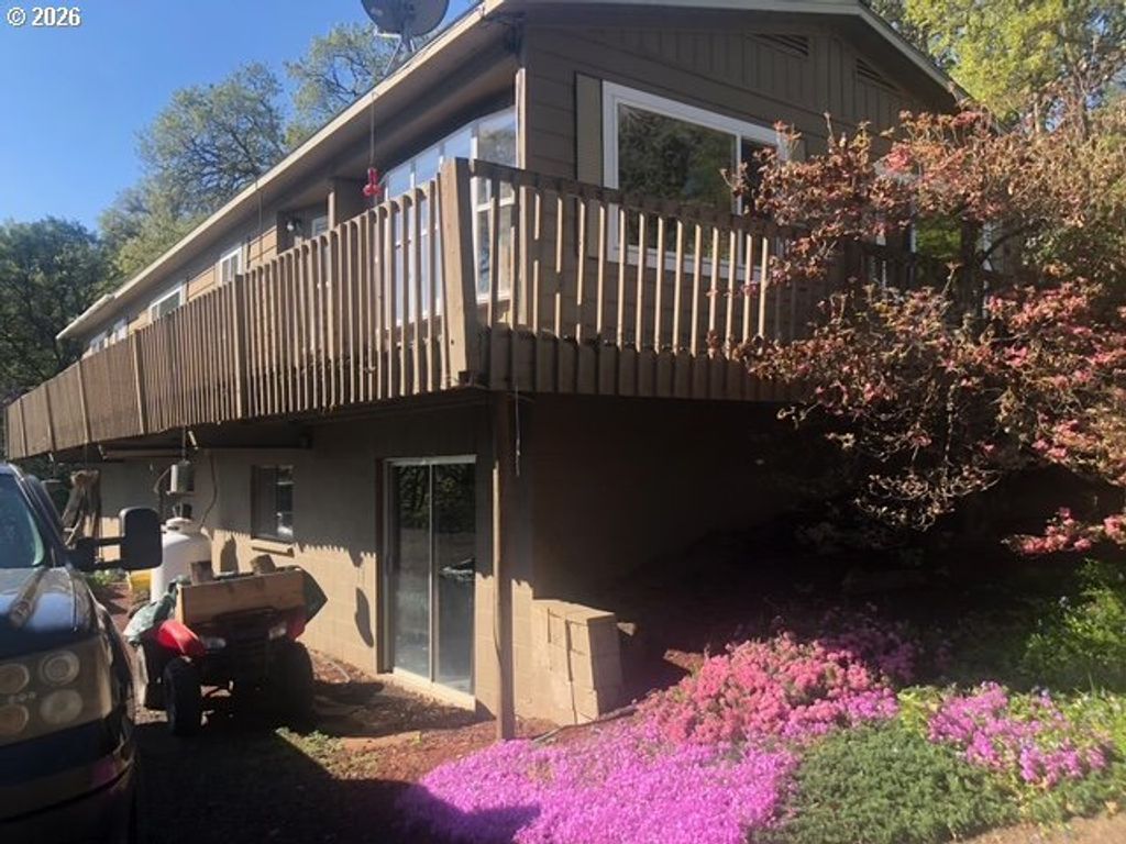 17 Berk Rd, Roosevelt