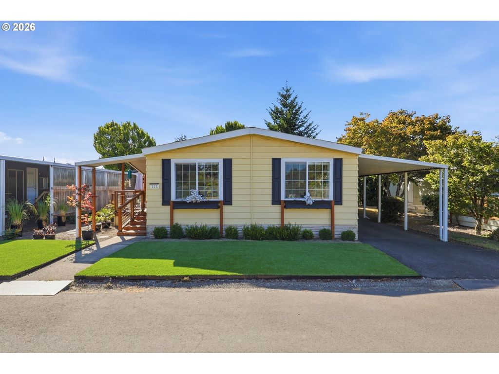 13640 Se Highway 212 111, Clackamas