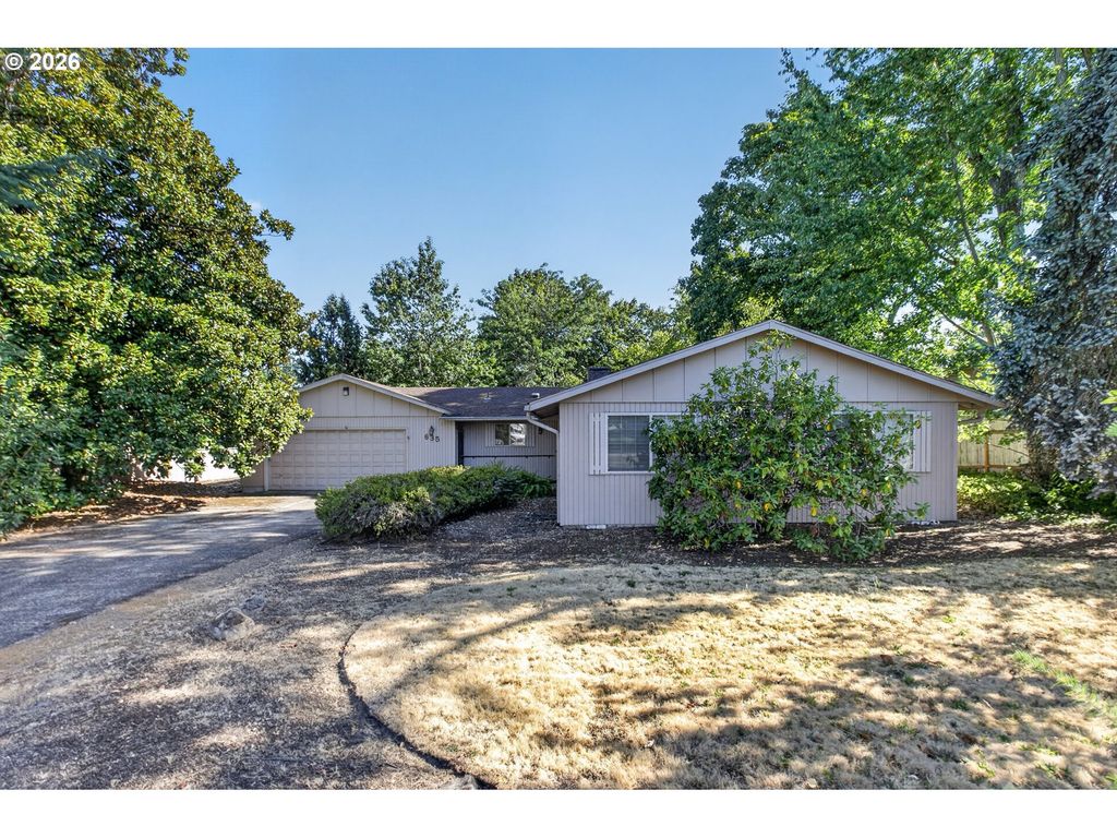 635 Nw 8th Pl, Canby