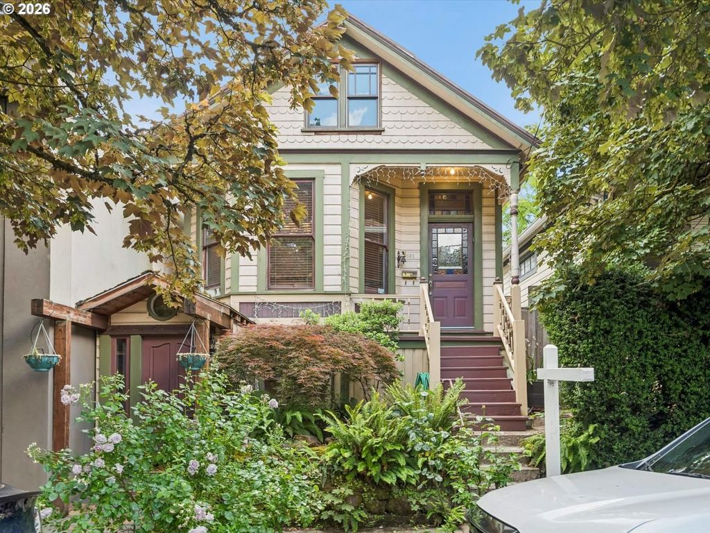 2632 Nw Thurman St, Portland