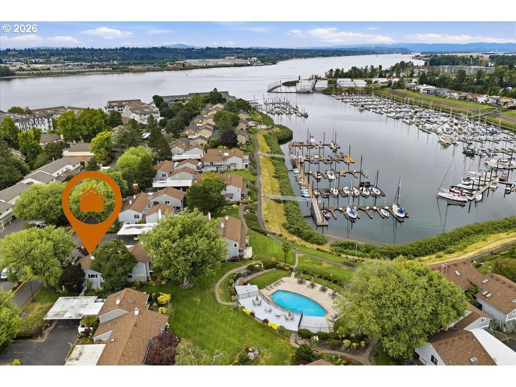 634 N Hayden Bay Dr, Portland