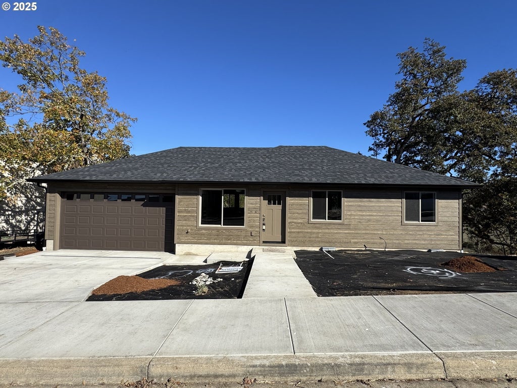 119 Se Lebleu Ln, Winston