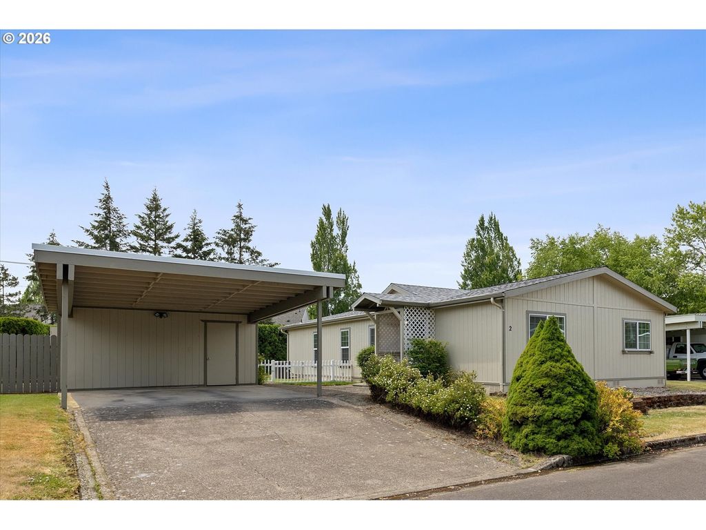 655 Ne Burnett Rd #2, McMinnville