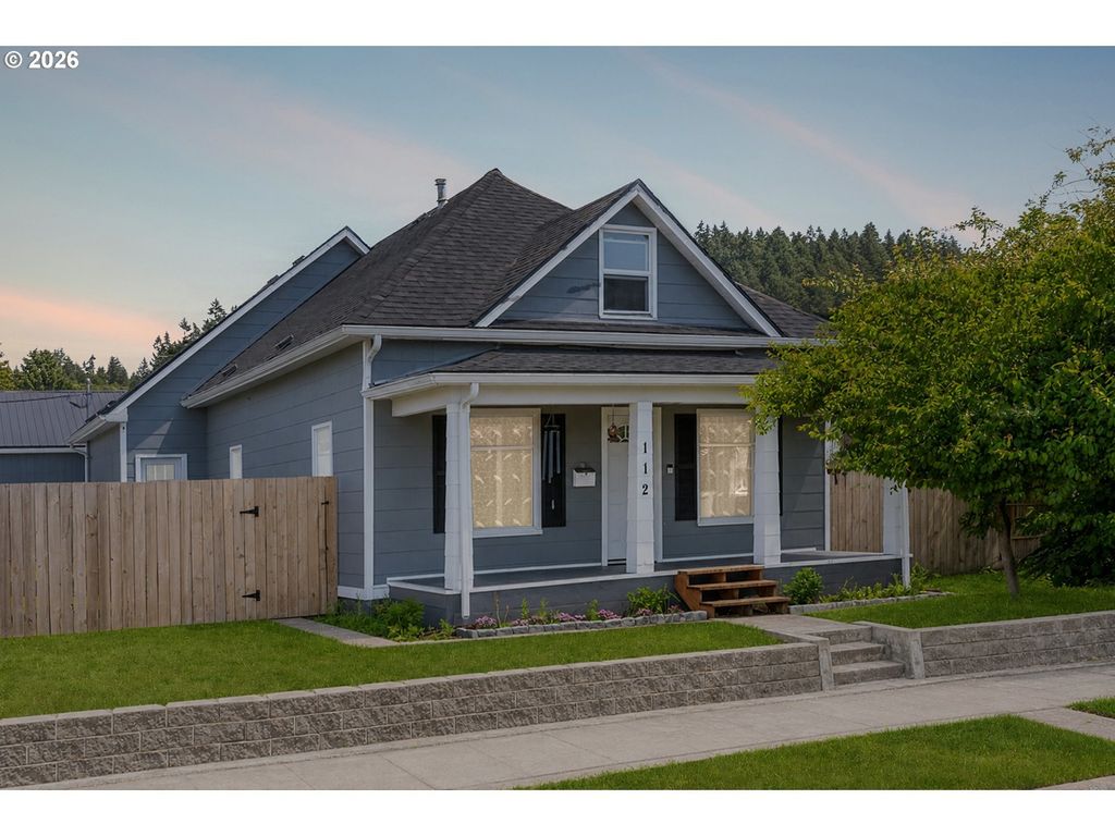 112 S Gold St, Centralia