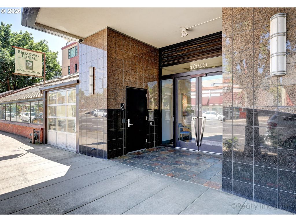 1620 Ne Broadway St 228, Portland