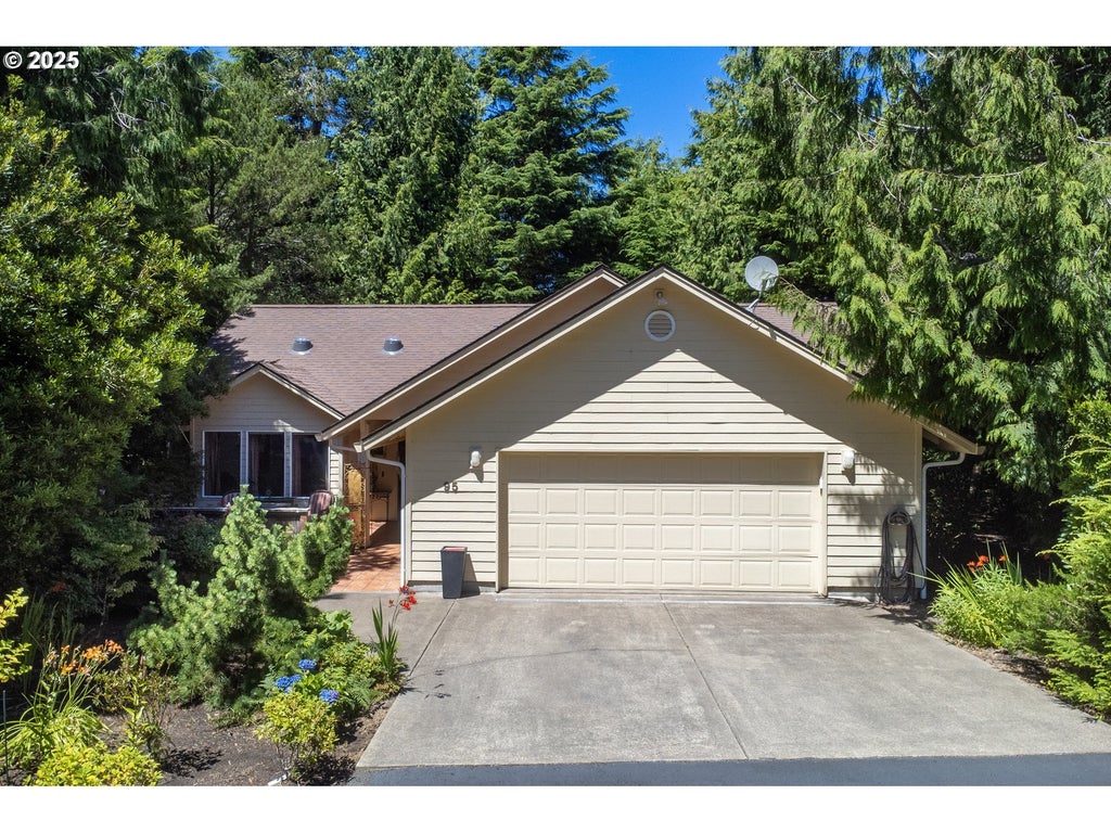 95 Sw Cormorant, Depoe Bay