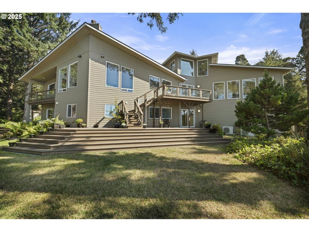 94270 Mound Way, Gold Beach