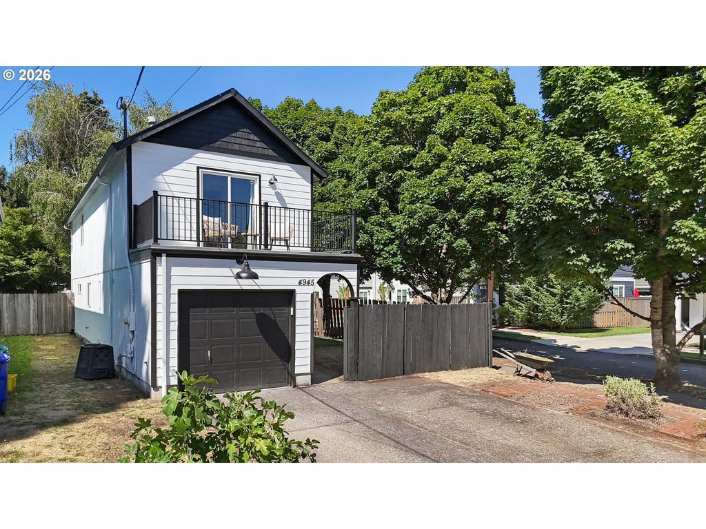 4945 Se Ogden St, Portland