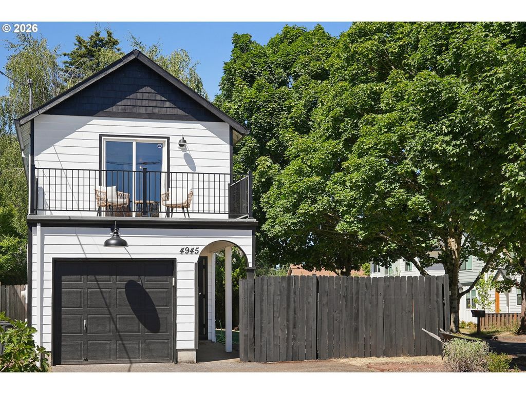 4945 Se Ogden St, Portland