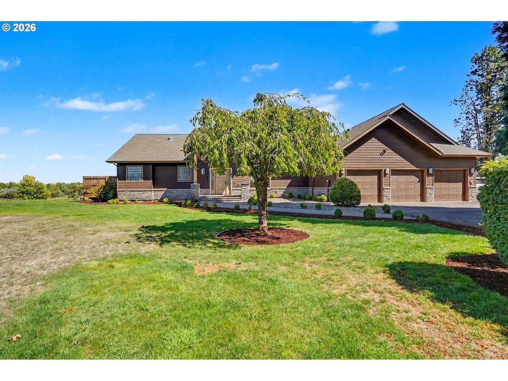 7803 Independence Hwy Nw, Albany