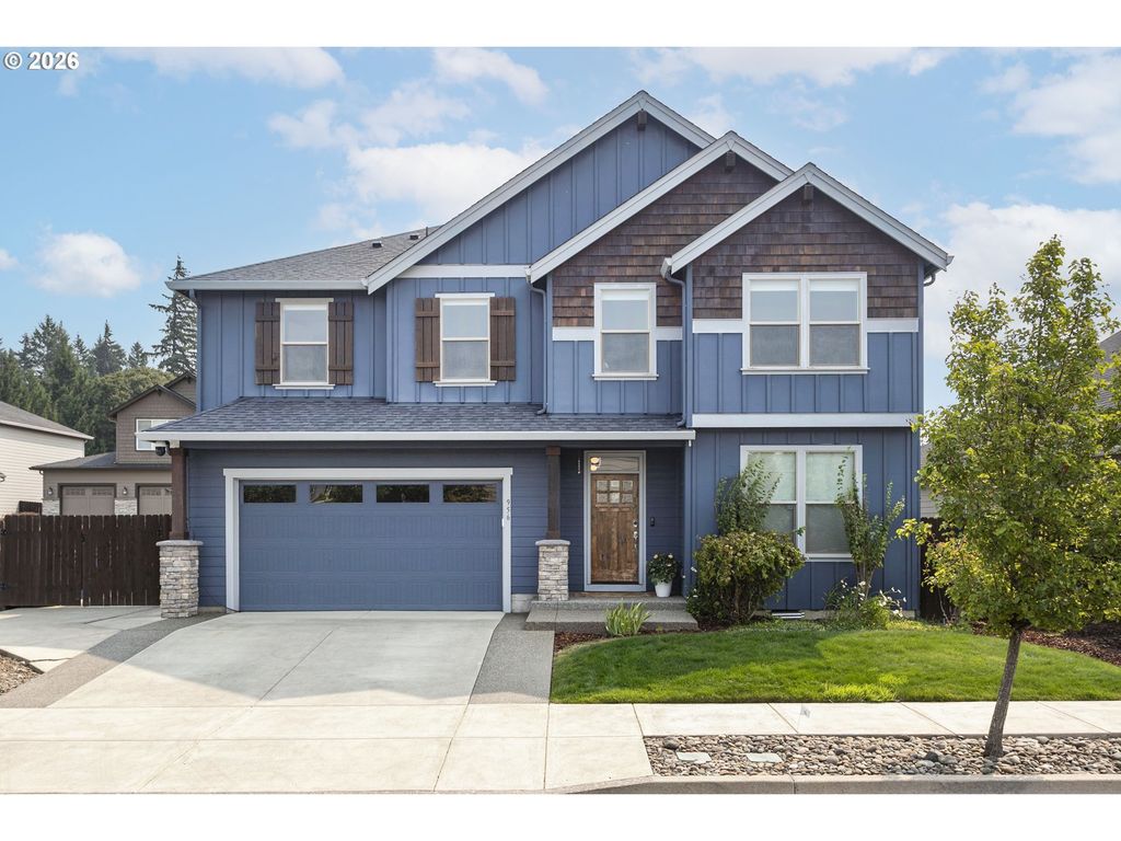 956 N Noble Loop, Ridgefield
