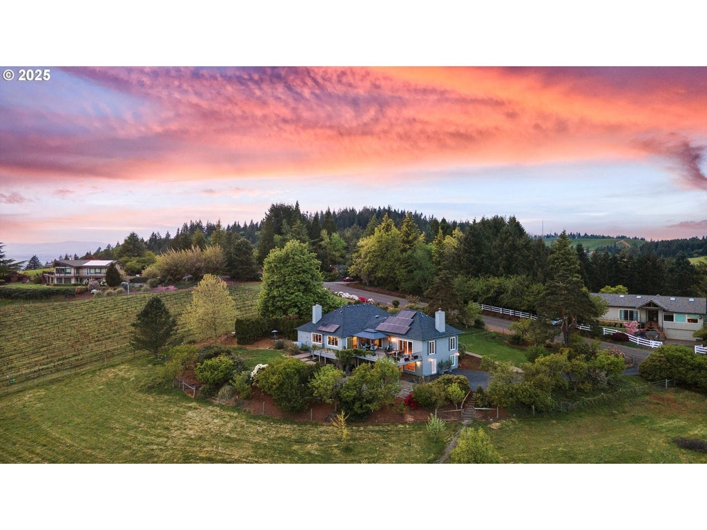 3834 W Nanitch Cir, Salem