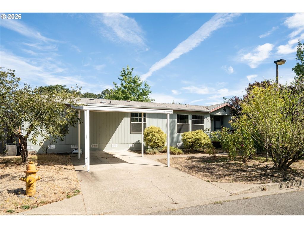 2350 N Terry St 143, Eugene