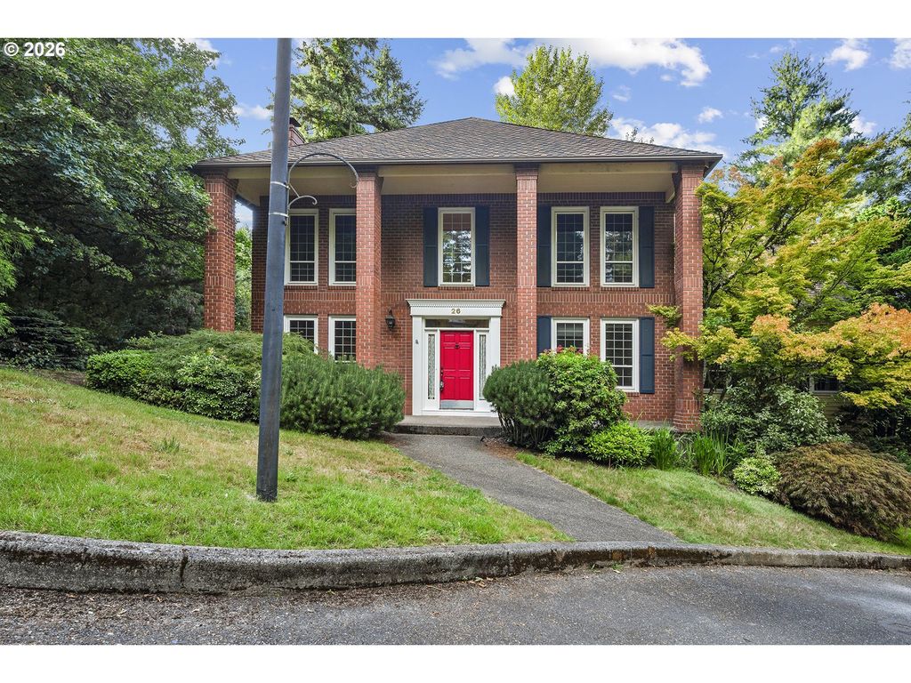 26 Grouse Ter, Lake Oswego
