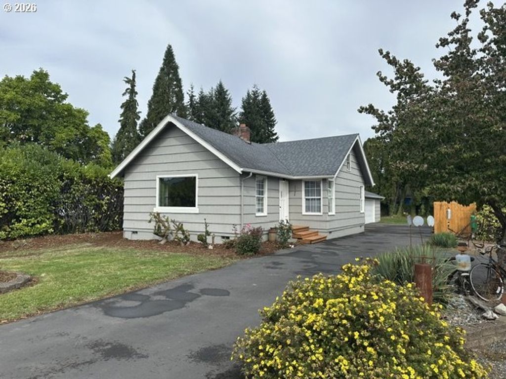 3324 Ocean Beach Hwy, Longview