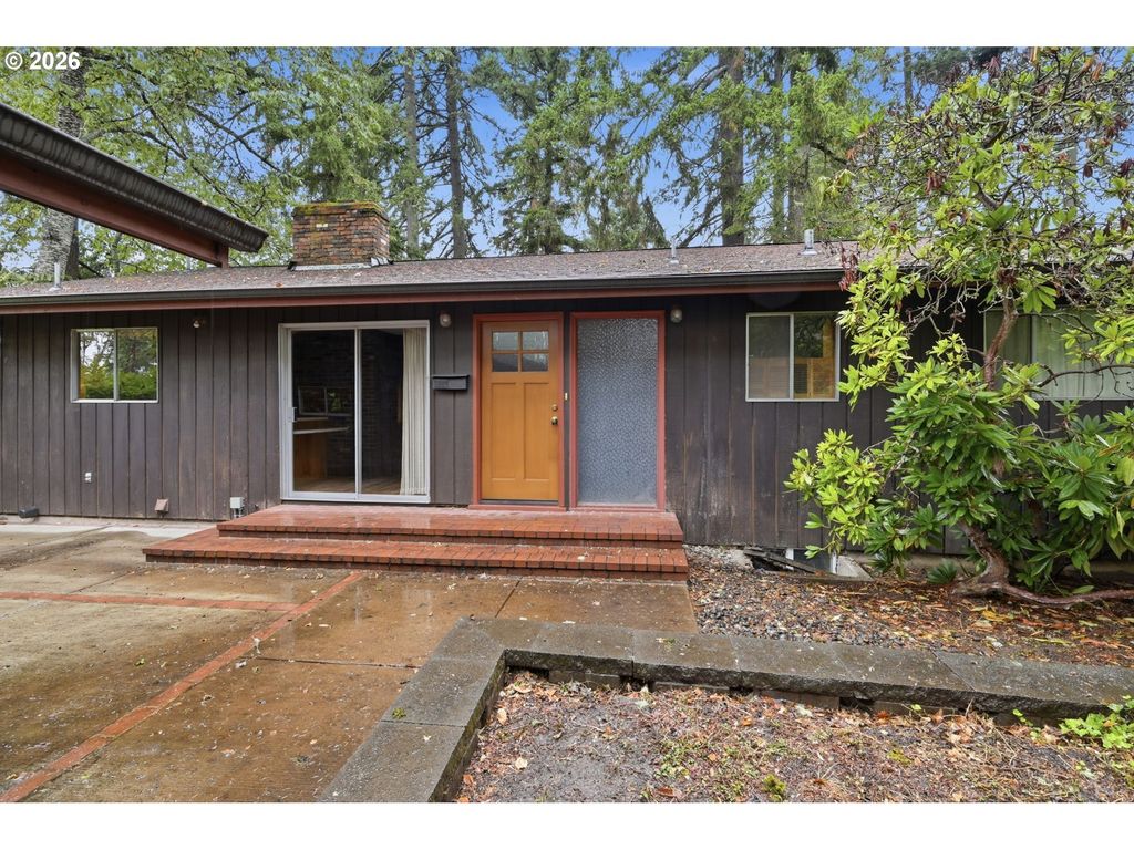 2041 E 26th Ave, Eugene