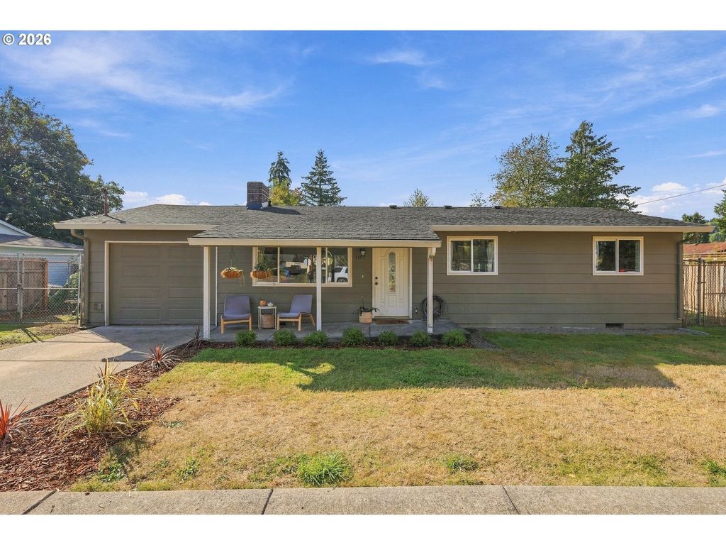 107 W Wilson St, Yacolt