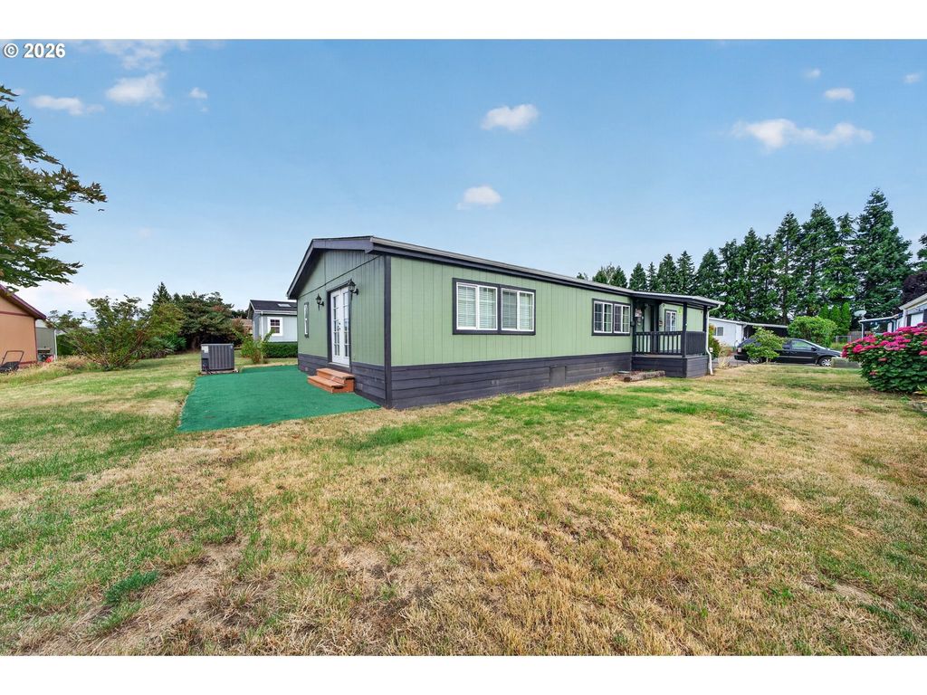 310 Pitney Ln 39, Junction City
