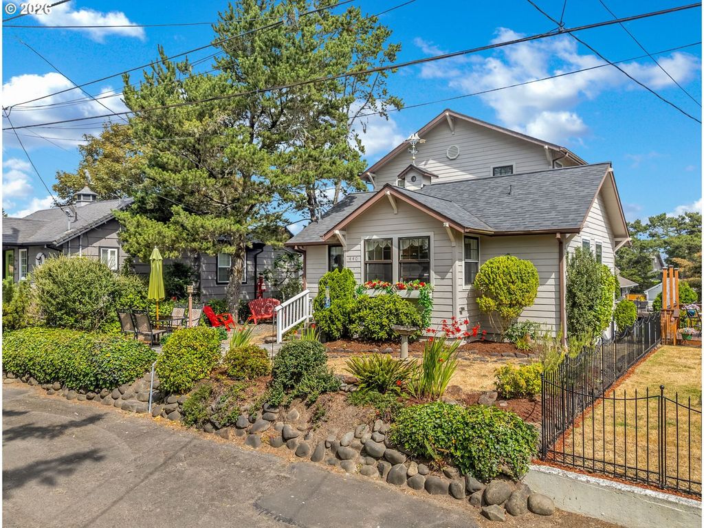 440 13th Ave, Seaside