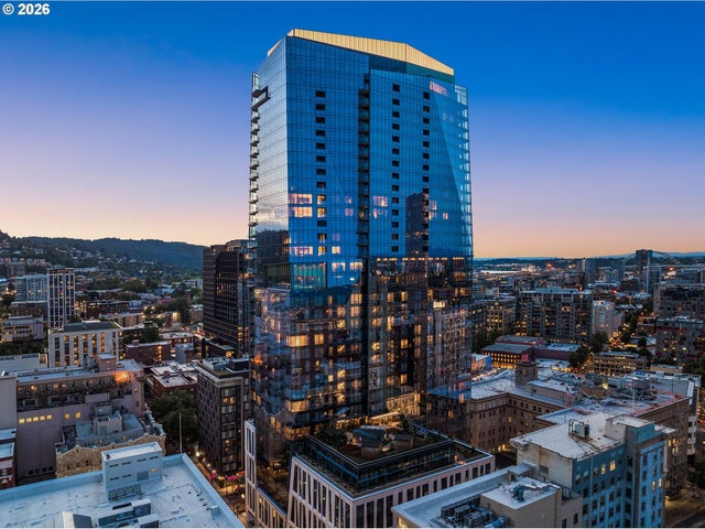 550 Sw 10th Ave 2110, Portland