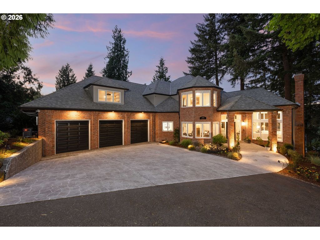 1949 Cedar Ct, Lake Oswego