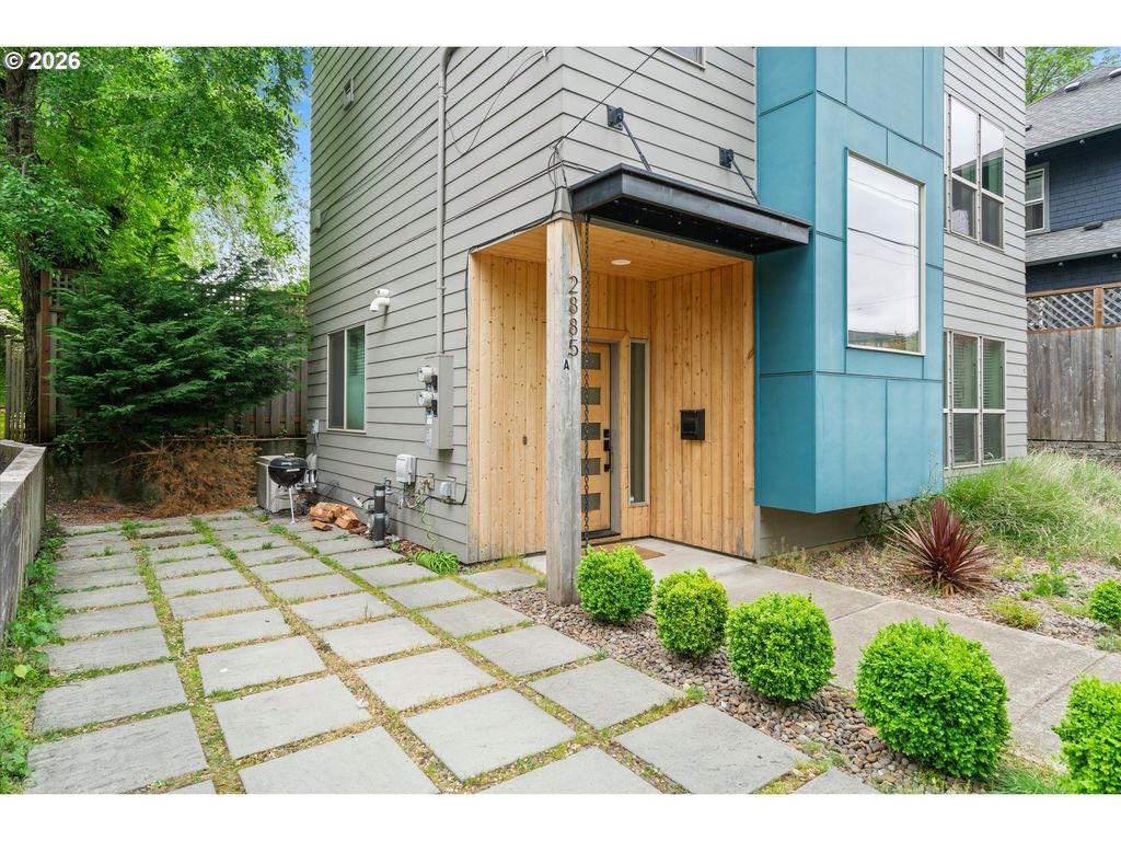 2885 Ne Couch St, Portland